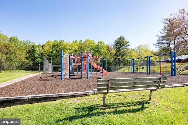 628 N Hammonds Ferry Rd, Linthicum Heights, MD 21090 - communal playground with fence and a yard