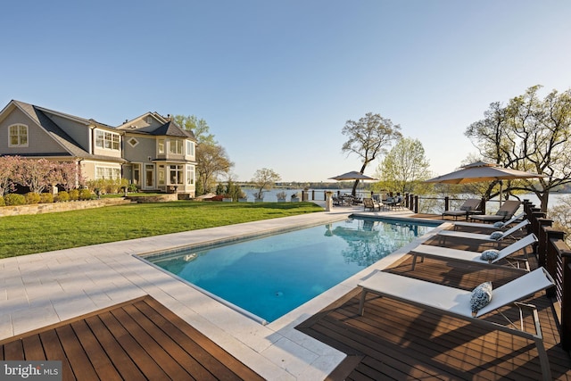 1900 Carrollton Rd, Annapolis, MD 21409 - view of swimming pool with a yard, a patio, and a fenced in pool