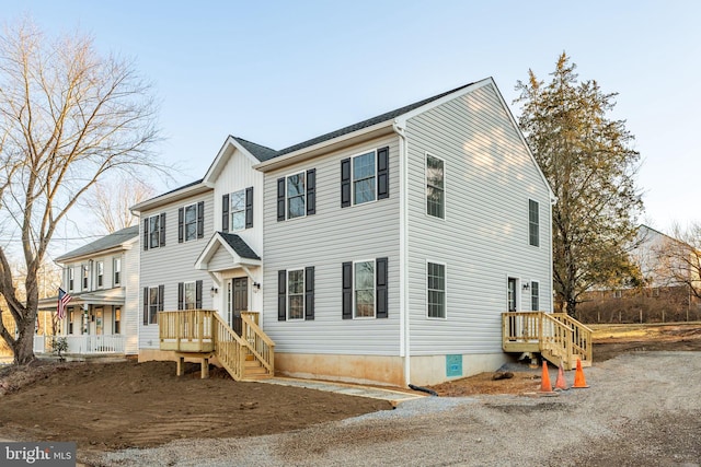 view of front of home featuring driveway