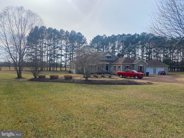 view of front of home featuring a front lawn