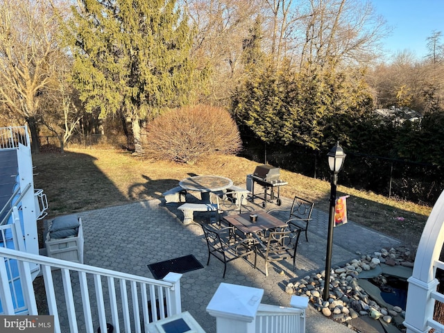 view of yard with a patio