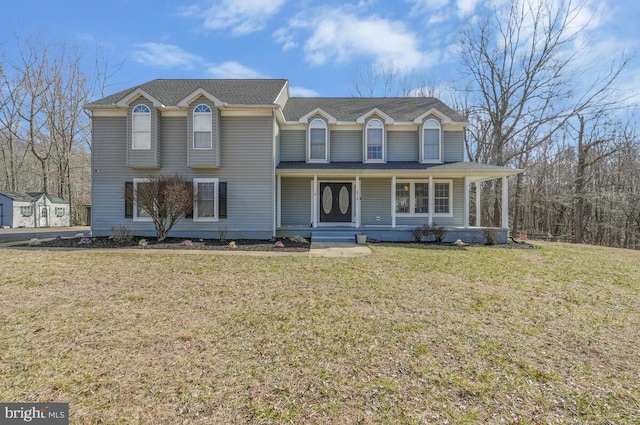 view of front of home featuring a front lawn