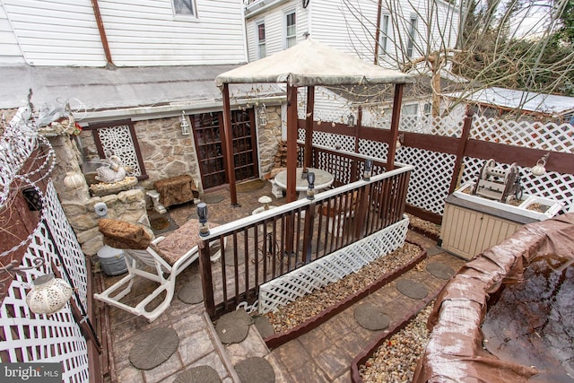 deck with fence