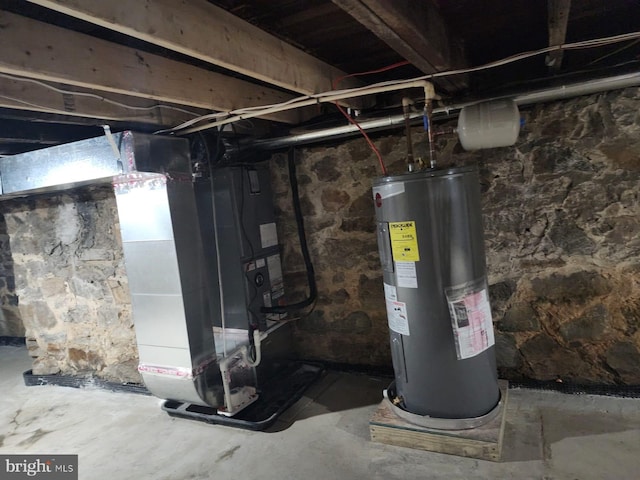 203 S Loudon Ave, Baltimore, MD 21229 - utilities featuring electric water heater and heating unit