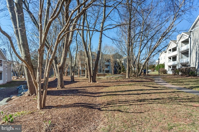 view of yard with a residential view