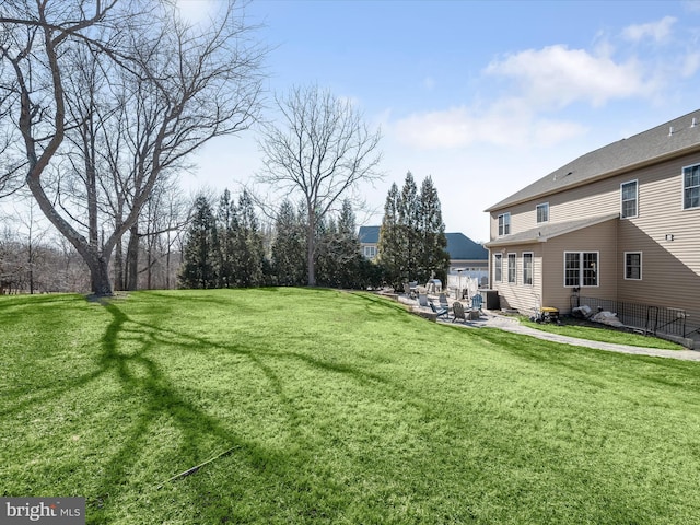 view of yard with a patio