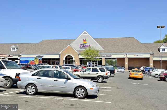 3246 Blundell Rd, Falls Church, VA 22042 - view of building exterior featuring uncovered parking