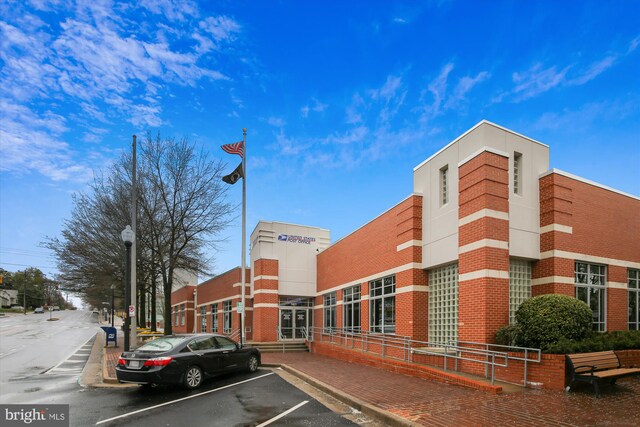 3246 Blundell Rd, Falls Church, VA 22042 - view of property featuring uncovered parking
