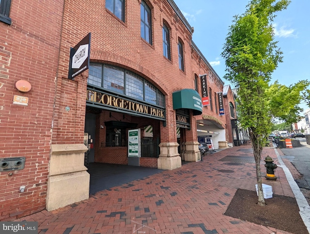 view of building exterior