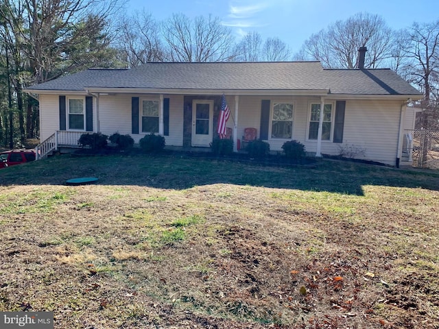 single story home with a front lawn, roof with shingles, and a porch