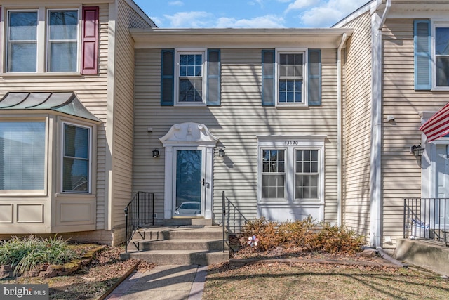 view of townhome / multi-family property