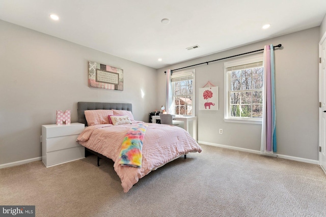 bedroom featuring carpet, visible vents, baseboards, and recessed lighting