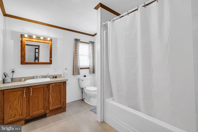 bathroom with visible vents, toilet, ornamental molding, shower / tub combo with curtain, and vanity