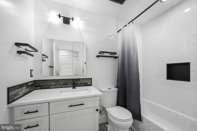 bathroom featuring toilet, shower / bath combo, backsplash, and vanity