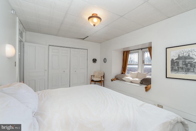 bedroom with a closet