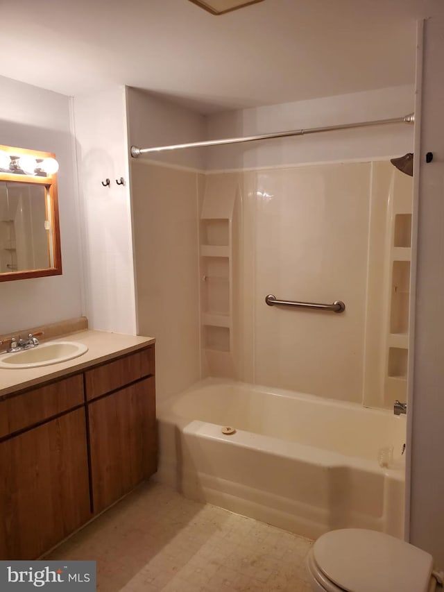 full bath with washtub / shower combination, vanity, and toilet