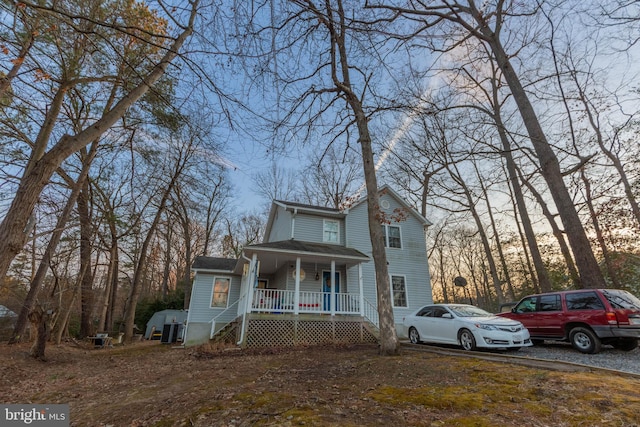 view of front facade featuring covered porch