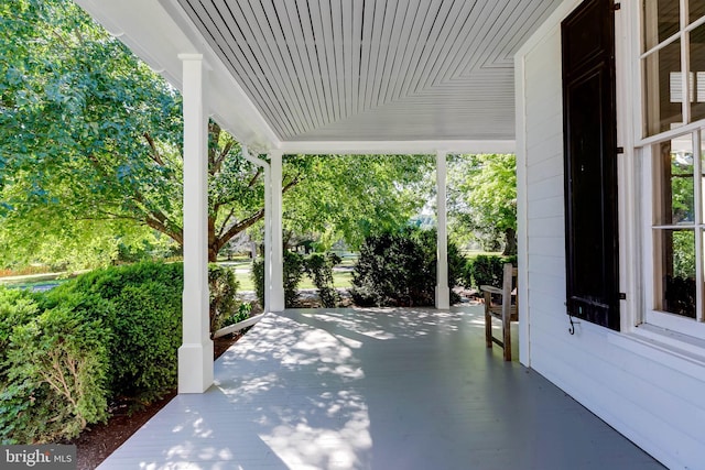 13401 Longnecker Rd, Reisterstown, MD 21136 - view of patio with a porch