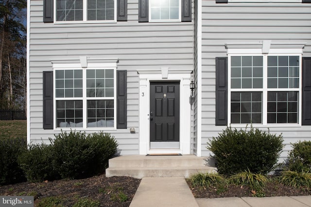 view of property entrance