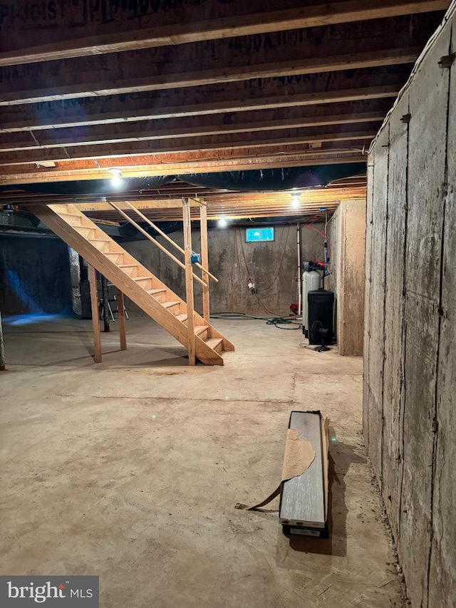 view of unfinished basement