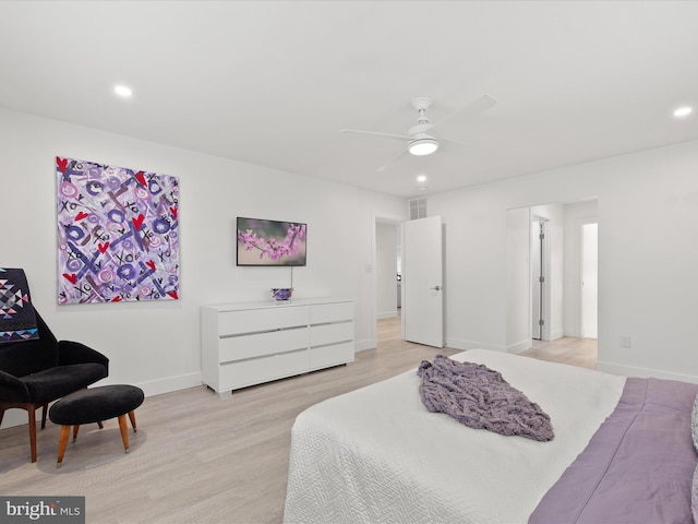 bedroom with light wood finished floors, recessed lighting, visible vents, ceiling fan, and baseboards