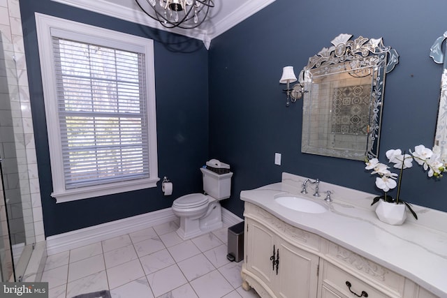 full bath featuring toilet, ornamental molding, an inviting chandelier, baseboards, and vanity