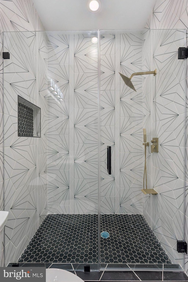 6935 Southridge Dr, Mclean, VA 22101 - full bath with a stall shower