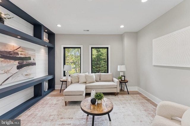 6935 Southridge Dr, Mclean, VA 22101 - living area featuring light wood finished floors, baseboards, and recessed lighting
