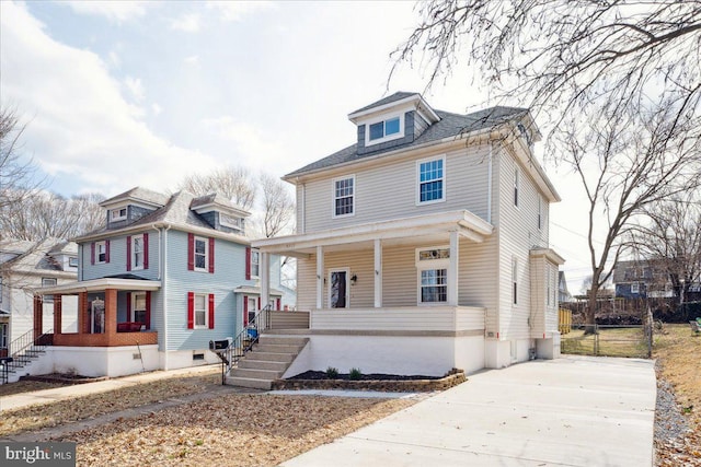 traditional style home featuring a porch