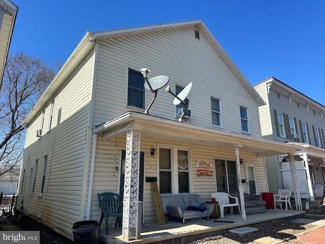 view of front of house with covered porch