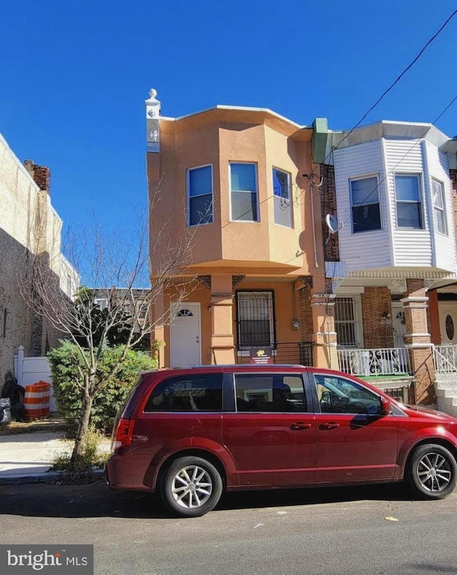 view of front of home with stucco siding