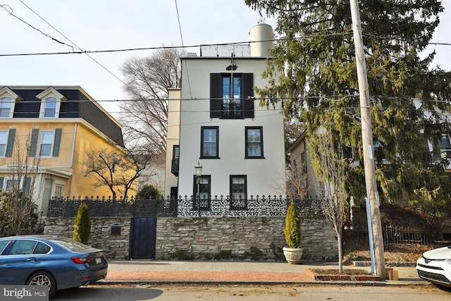 view of front of property with stucco siding