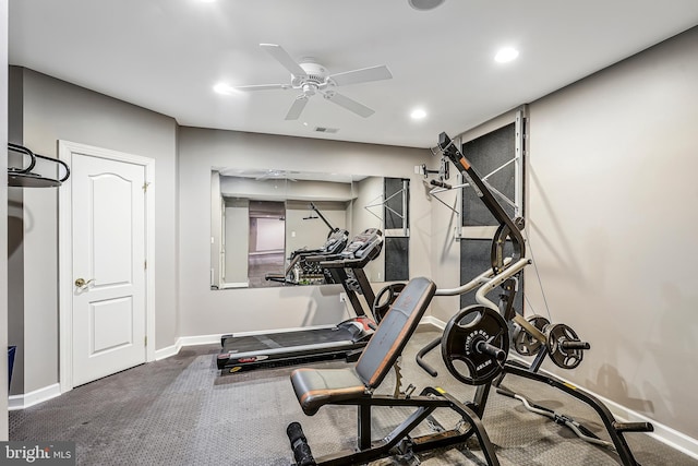 exercise room with visible vents, recessed lighting, a ceiling fan, and baseboards