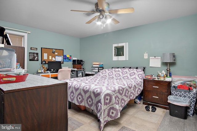 bedroom featuring ceiling fan