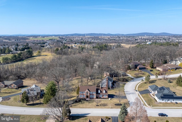 bird's eye view with a mountain view