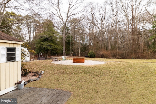 365 Heritage Way, Tuckerton, NJ 08087 - view of yard featuring an outdoor structure
