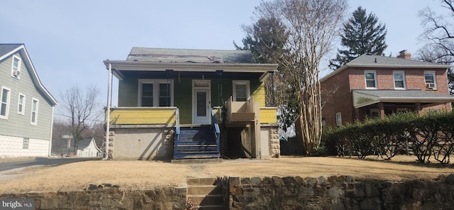 view of front of property with covered porch