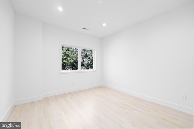 4810 3rd St N, Arlington, VA 22203 - unfurnished room with light wood finished floors and recessed lighting