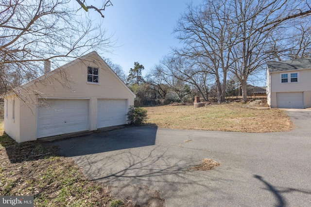 view of detached garage