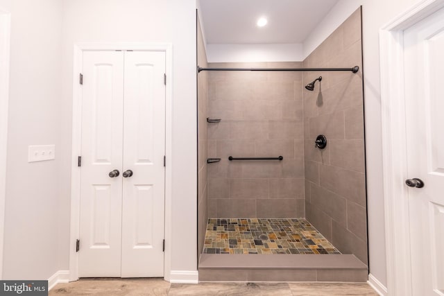 103 Matte Ln, Havre De Grace, MD 21078 - full bathroom with tiled shower, baseboards, and recessed lighting