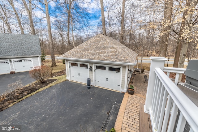 view of detached garage