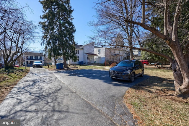 view of road featuring a residential view