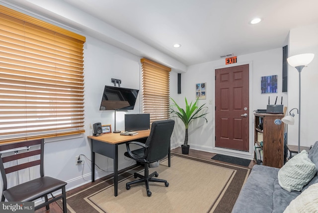 office area with visible vents, baseboards, wood finished floors, and recessed lighting