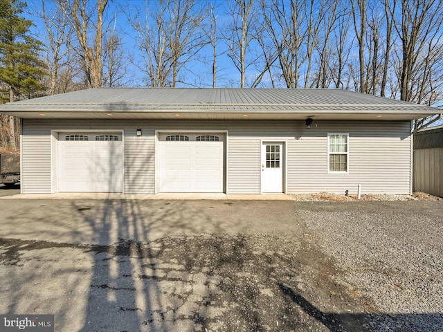 view of detached garage