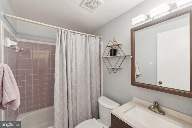 full bathroom with toilet, visible vents, shower / tub combo with curtain, and vanity