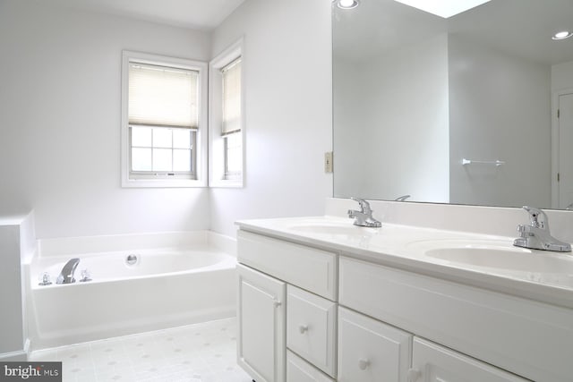 114 River Bend Park, Lancaster, PA 17602 - bathroom featuring a bath and double vanity