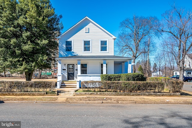 view of front facade with covered porch