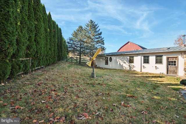 view of yard with fence