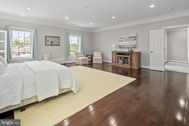 7911 Fort Hunt Rd, Alexandria, VA 22308 - bedroom featuring dark wood-style flooring, ornamental molding, recessed lighting, and baseboards