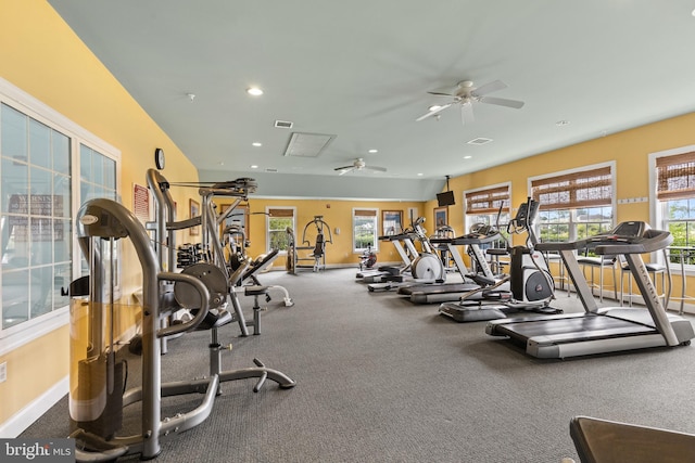 workout area featuring ceiling fan, plenty of natural light, visible vents, and recessed lighting